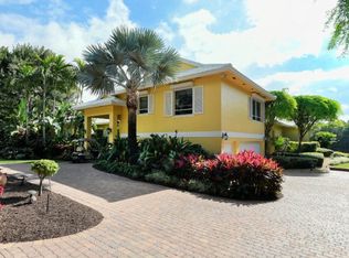 30 Thatch Palm Way, Ocean Reef, FL 33037