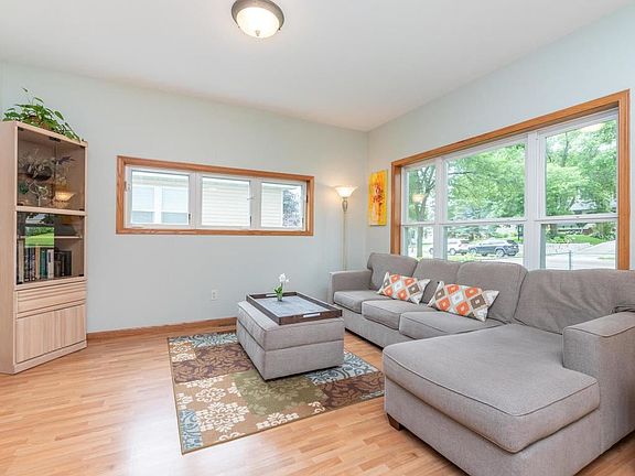 5th image of 5823 Xerxes Ave S