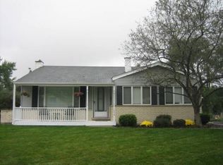 1048 Charing Cross Rd, Lombard, IL 60148