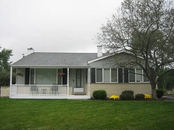 1048 Charing Cross Rd photo 1