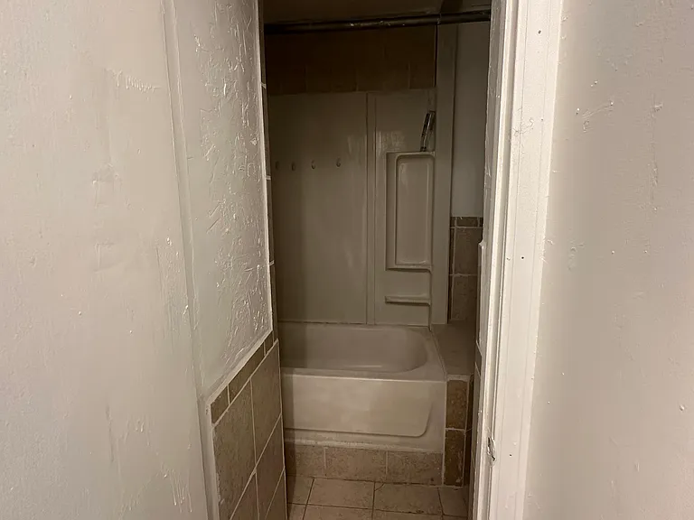 7833 S Harvard Ave — Photo 34