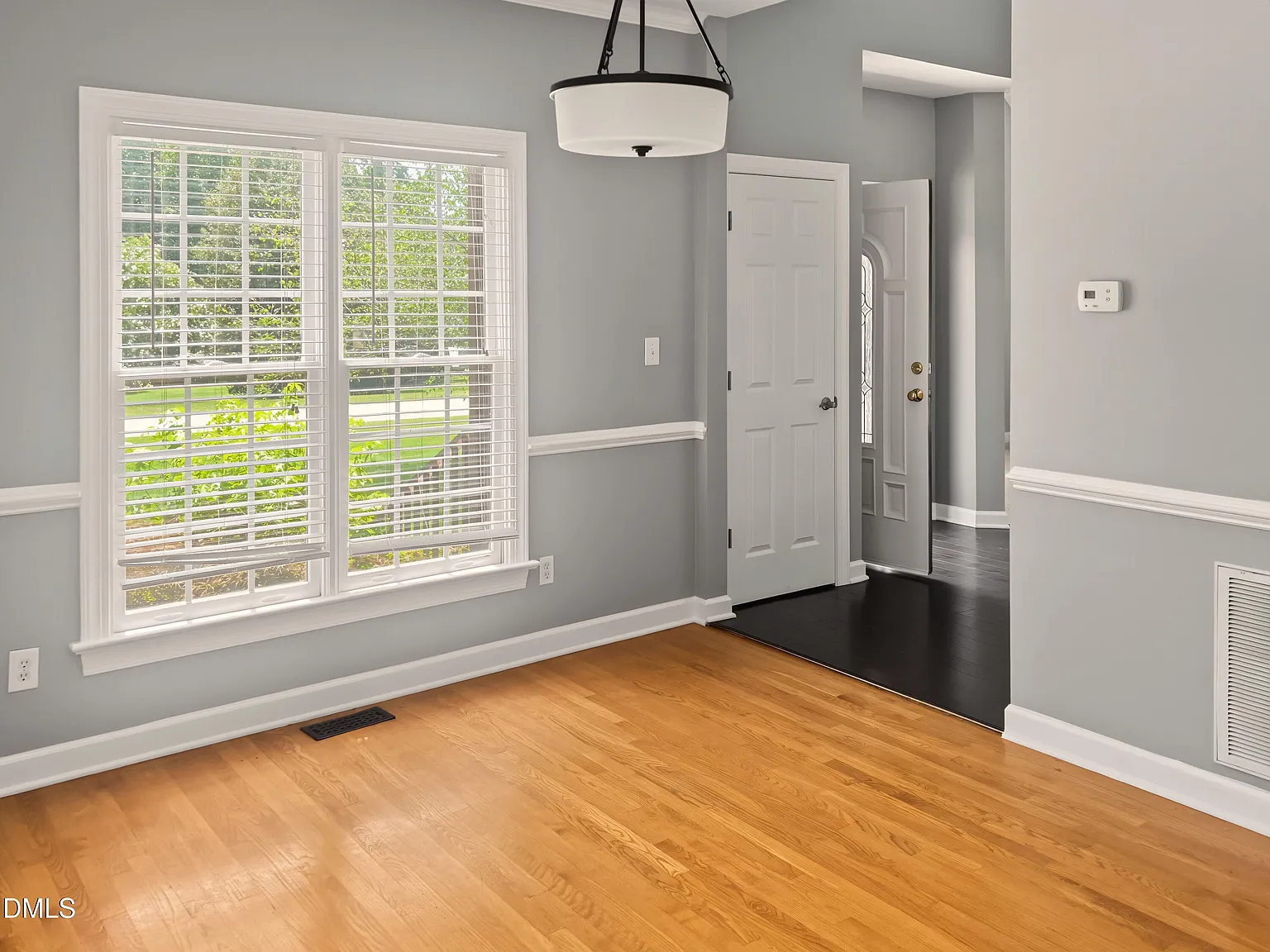 3 bed, 2.5 bath, 2334 sqft, $2,500 — Photo 4