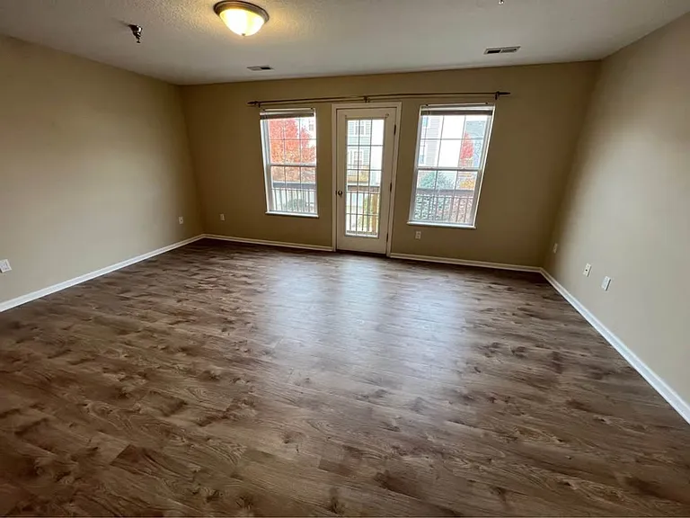 2150 NE 18th St #37 — Photo 6