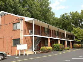 Lynnhaven Apartments