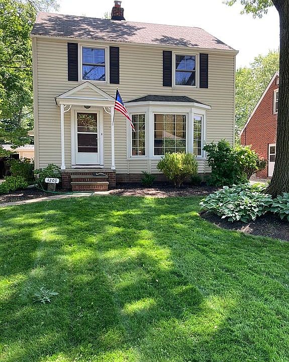 1st image of 4203 W 215th St