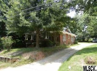 330 4th St SE, Hickory, NC 28602