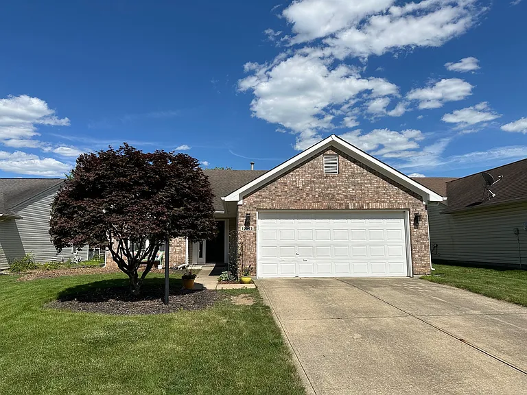 10345 Steambrook Dr — Photo 2