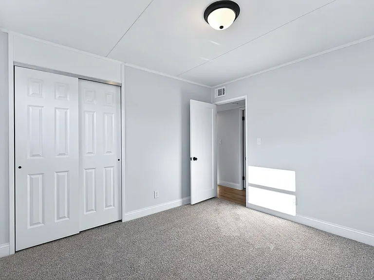 5345 Middlebury Rd — Photo 15
