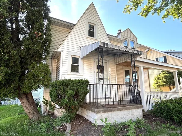 145 S Vine St, Columbiana, OH 44408