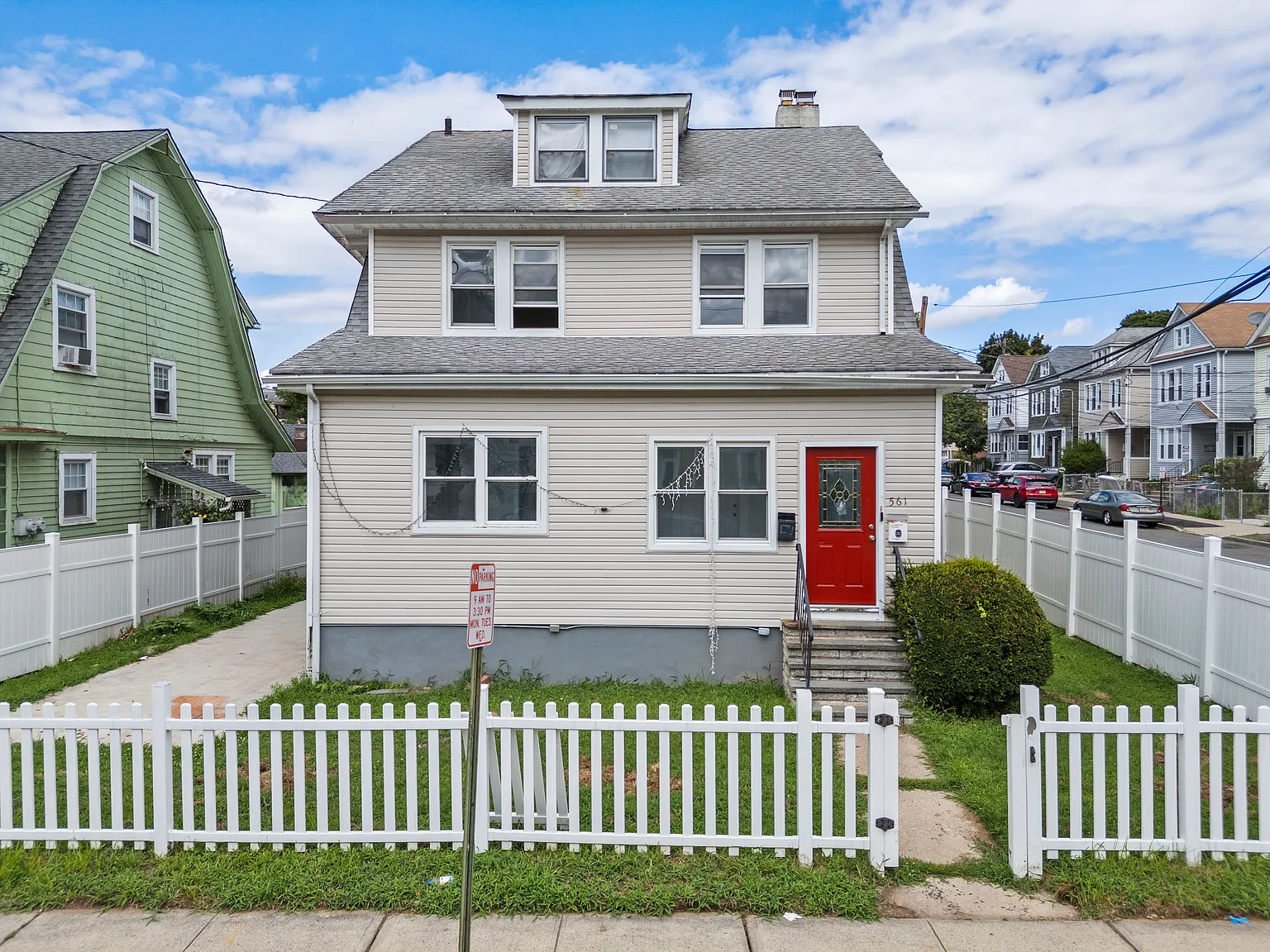 2 bed, 1400 sqft, $2,700 — Photo 1