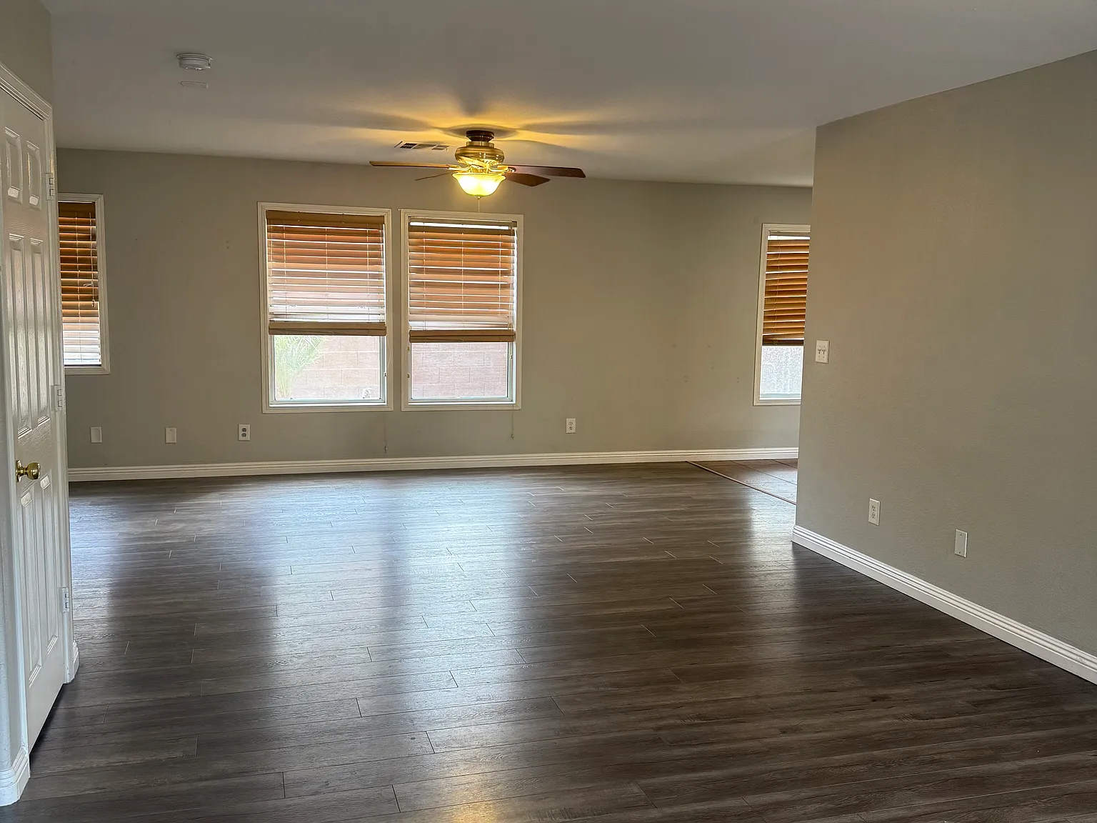 11161 Vivid Ave — Photo 4