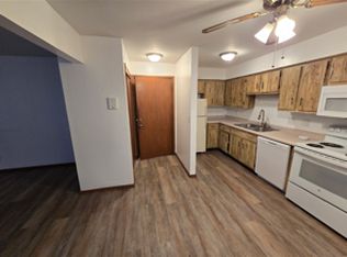 W151S6979 Cornell Cir APT 1, Muskego, WI 53150