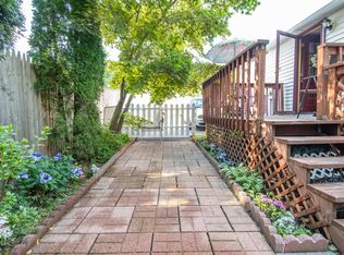 26 Crescent Park Rd, Westport, CT 06880