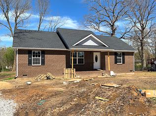 2512 Hickory Dr, Springfield, TN 37172