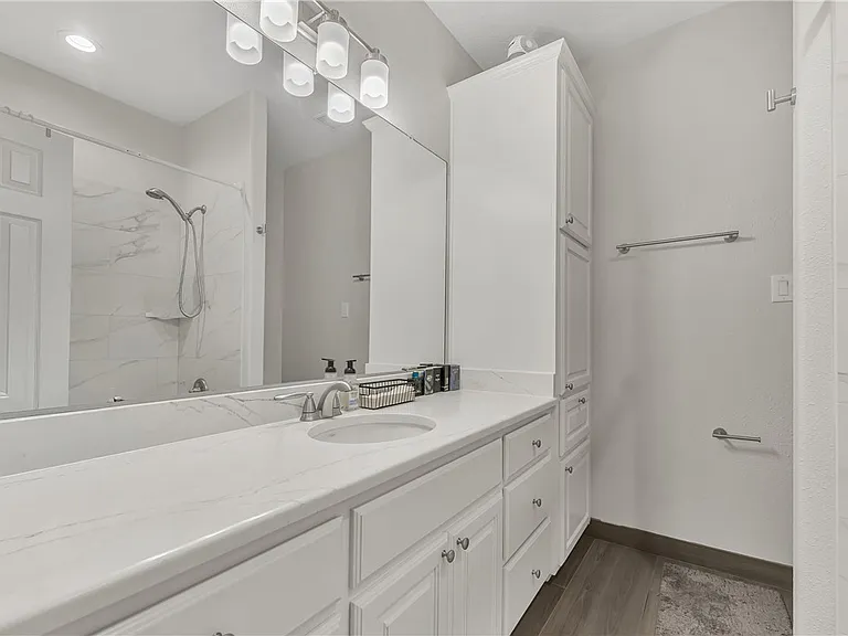 3800 Blackhawk Ln — Photo 15
