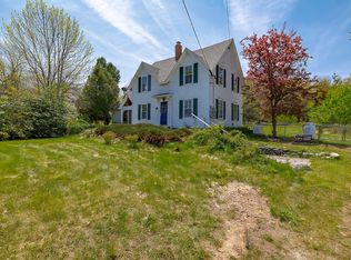 898 Bay Rd, Brooklin, ME 04616