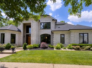 1606 Two Springs Pl, Windy Hills, KY 40207