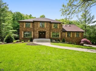 49 Ivy Pl, Wayne, NJ 07470