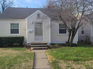 421 E 9th Ave, Hutchinson, KS 67501