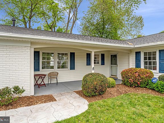 5th image of 4136 Meadow Hill Ln