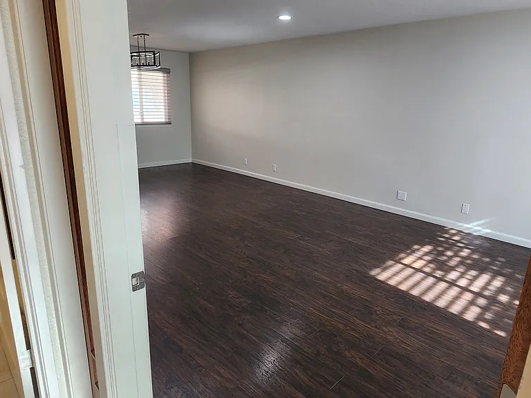 819 Monty Cir — Photo 17