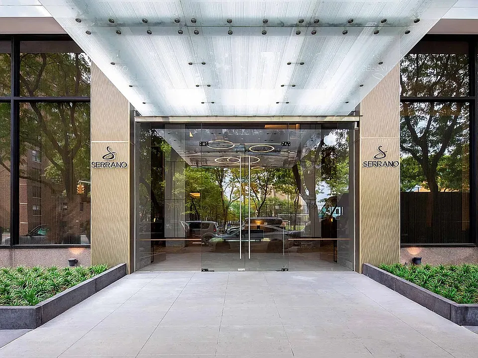 1735 York Ave #33D