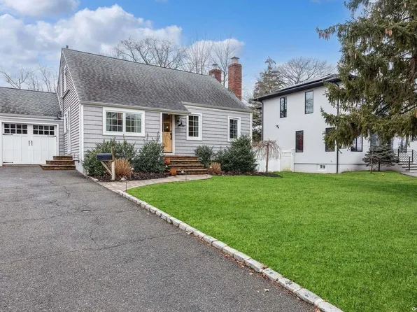 55 Chatham Road, Hewlett, NY 11557