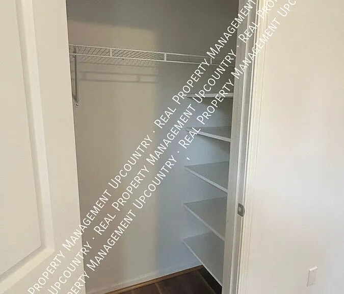 229 Lions Park Rd — Photo 11