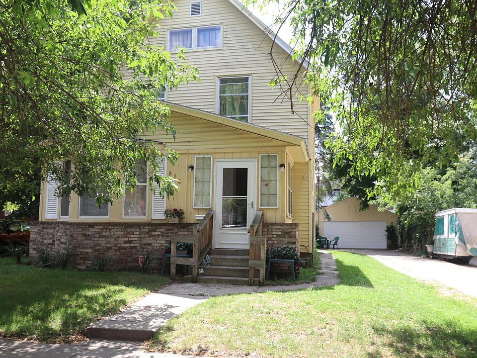 1st image of 816 Thomas St SE