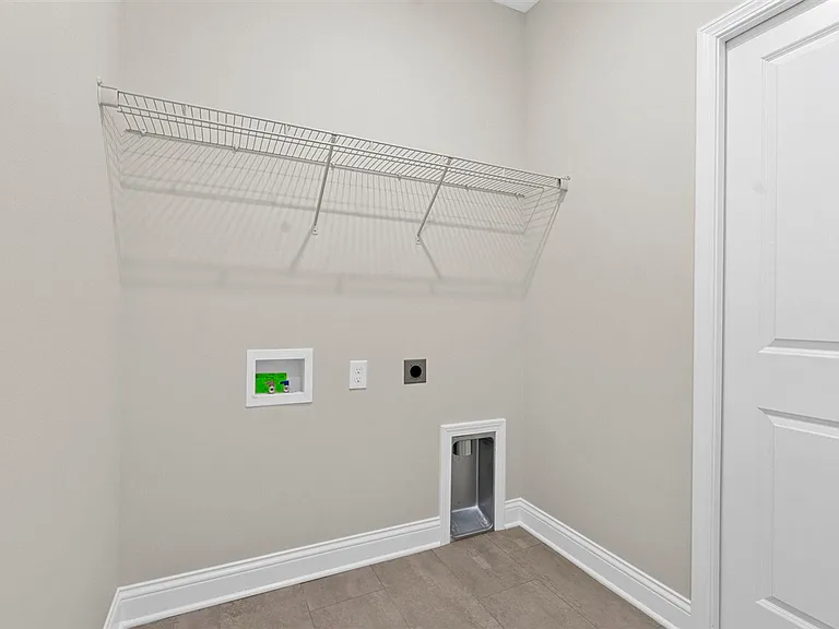 1156 Shallowford St — Photo 13