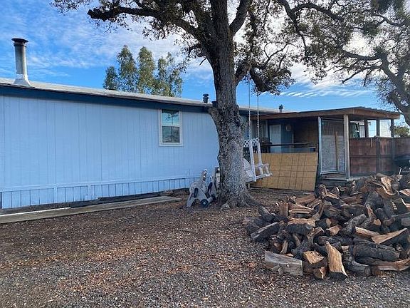 4th image of 14674 Mariposa Ct
