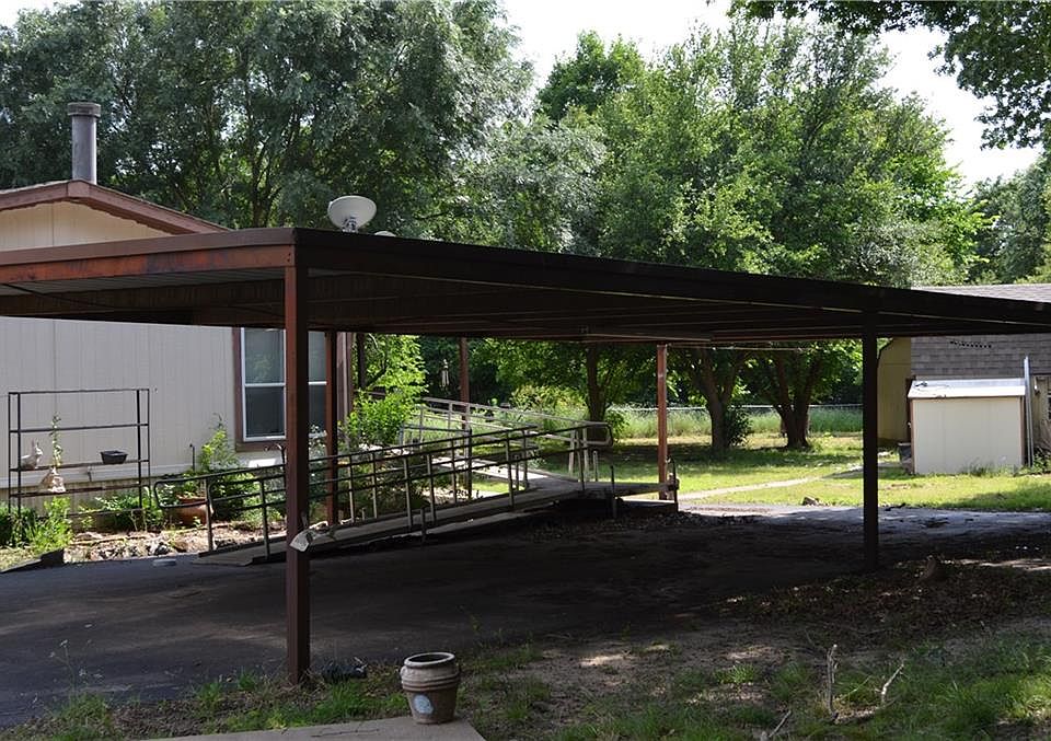 1st image of 370 Kelly Brook Cir