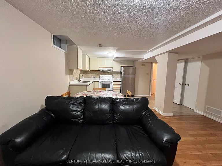 35 Irenemount Cres #BASEMENT — Photo 5