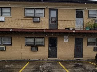 34 King Arthur Ct APT 3, Northlake, IL 60164