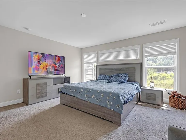 1645 Hillcrest Dr — Photo 20
