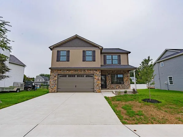 830 Palomino Dr N, Catasauqua Bor, PA 18032