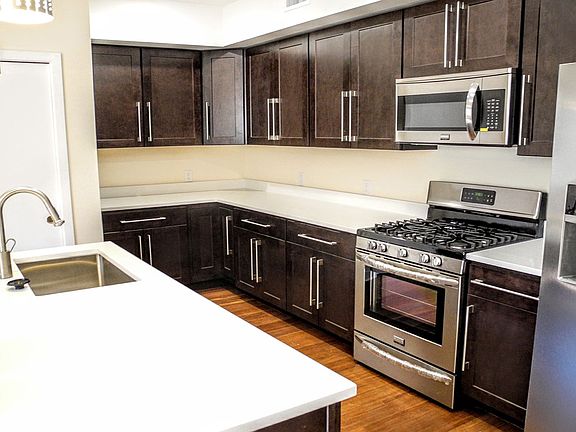 5th image of 934 S 5th St Unit B2