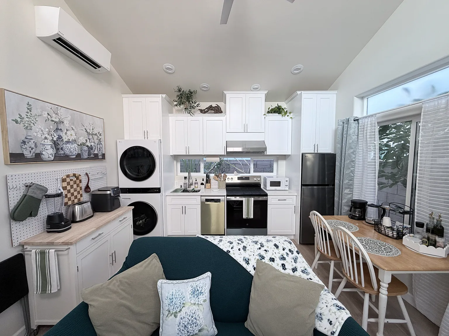 S 3rd St, Fountain Valley — Photo 4