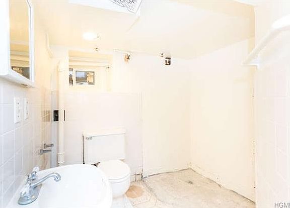 4th image of 73 Morningside Ave
