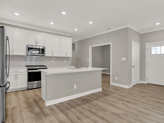 5th image of 1675 Carmack Ct