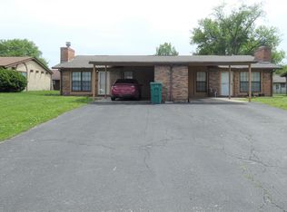 124 Kensington Heights Rd, Belleville, IL 62226