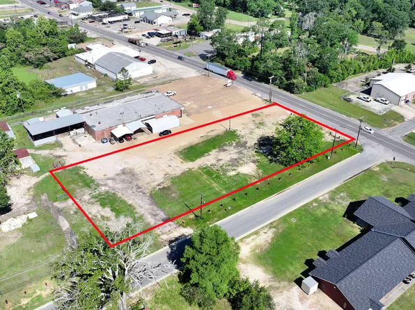 E 1st St, Deridder, LA 70634