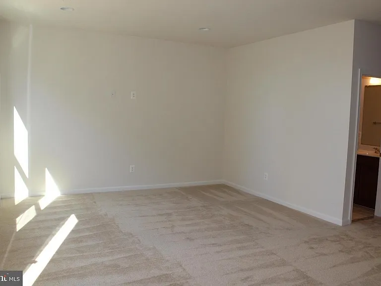 24469 Juniper Wood Ter — Photo 13