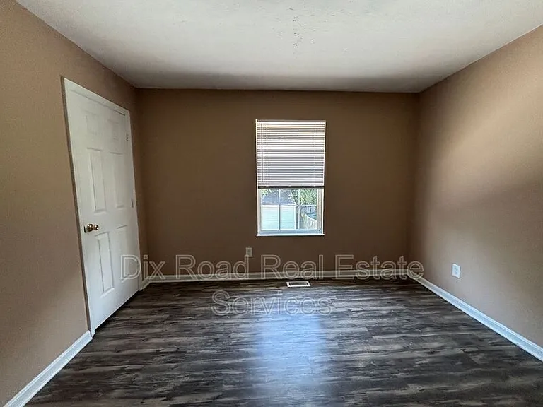 460 Peyton Dr — Photo 21