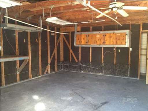 5th image of 3845 Winona Dr