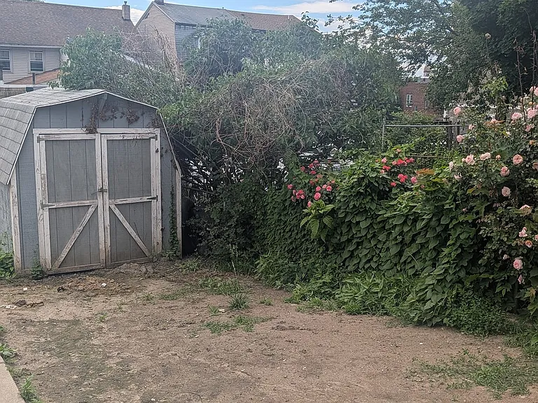 10 Randall St — Photo 11