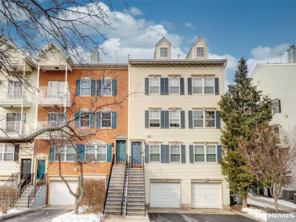 42 Krueger Ct #1305, Newark, NJ 07103