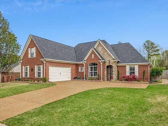 3rd image of 3408 Golden Valley Ln