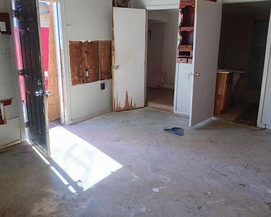 4th image of 137 Monticello Ct