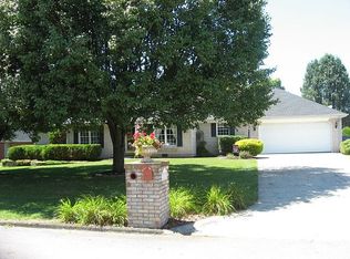 207 Summer Shade Dr, Somerset, KY 42503